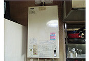 ガス給湯器交換工事　東京都世田谷区 RUX-V1611SWFA-E - Before
