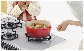 おふくろの味もコツいらず! 自動で火加減しておいしくつくる