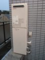 給湯器取替工事・ガスコック脱着及び給水・湯水配管切回し工共　東京都目黒区　GQ-2437WS